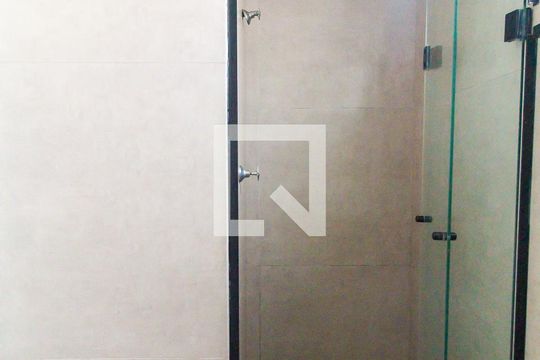 Banheiro de apartamento para alugar com 2 quartos, 47m² em Vila Princesa Isabel, São Paulo