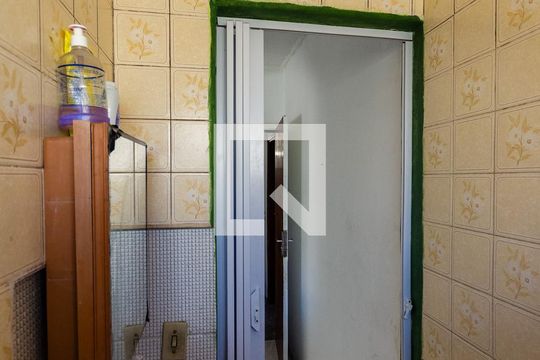 Banheiro de apartamento para alugar com 1 quarto, 45m² em Itaberaba, São Paulo