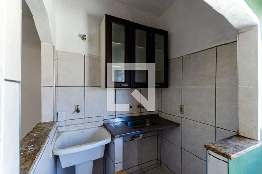 Cozinha de apartamento para alugar com 1 quarto, 45m² em Itaberaba, São Paulo