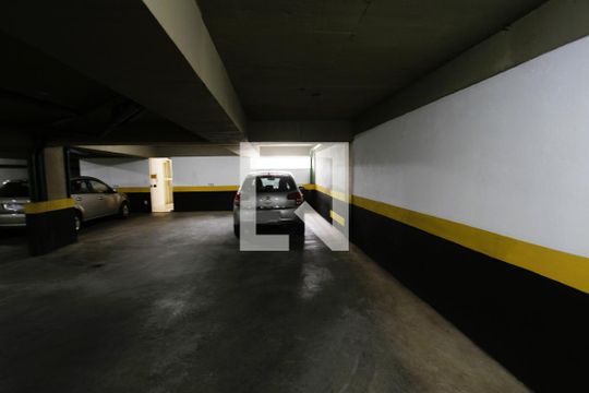 garagem de apartamento à venda com 4 quartos, 170m² em Gutierrez, Belo Horizonte