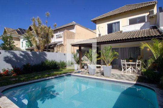 Quintal de casa de condomínio para alugar com 4 quartos, 235m² em Recreio dos Bandeirantes, Rio de Janeiro
