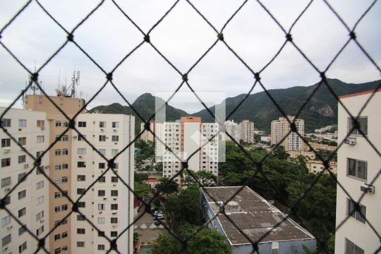 Vista do Quarto 2 de apartamento para alugar com 2 quartos, 60m² em Barra Olímpica, Rio de Janeiro