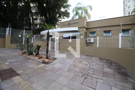 Fachada  de apartamento à venda com 2 quartos, 87m² em Centro, Canoas