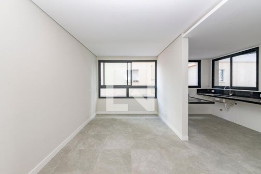 Sala/Cozinha de apartamento à venda com 2 quartos, 57m² em Santa Efigênia, Belo Horizonte