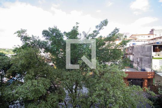 Vista da Sala de apartamento para alugar com 2 quartos, 40m² em Vila Zat, São Paulo