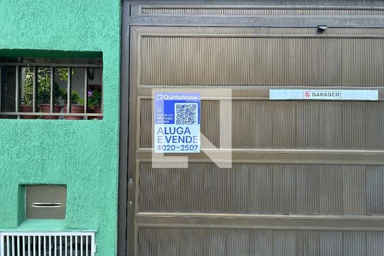 Fachada +plaquinha de casa à venda com 4 quartos, 350m² em Méier, Rio de Janeiro