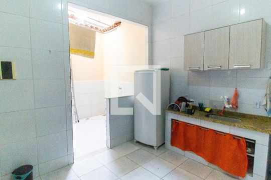 Casa à venda com 11 quartos, 195m² em São Domingos, Niterói