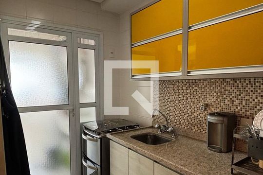 Cozinha de apartamento à venda com 2 quartos, 74m² em Campo Belo, São Paulo