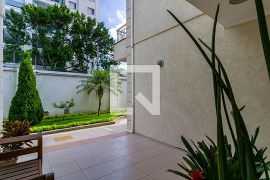 Área comum de casa de condomínio à venda com 3 quartos, 230m² em Jardim Londrina, São Paulo