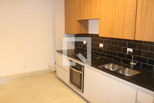 Cozinha de casa para alugar com 2 quartos, 80m² em Cerâmica, São Caetano do Sul