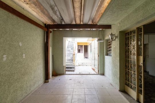 Garagem de casa para alugar com 4 quartos, 300m² em Água Branca, São Paulo
