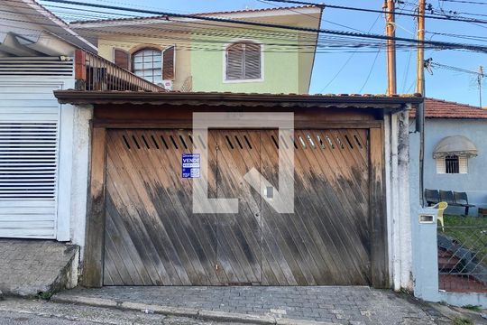 Fachada de casa à venda com 3 quartos, 150m² em Vila Gustavo, São Paulo