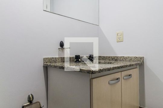 Banheiro 2 de apartamento para alugar com 2 quartos, 77m² em Vila Boa Vista, Barueri