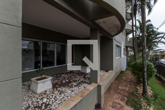 Entrada de apartamento à venda com 2 quartos, 77m² em Vila Boa Vista, Barueri