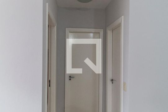Corredor de apartamento à venda com 2 quartos, 77m² em Vila Boa Vista, Barueri