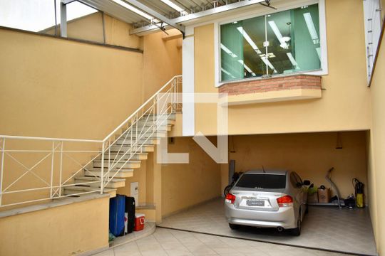 Garagem de casa à venda com 4 quartos, 200m² em Vila do Bosque, São Paulo