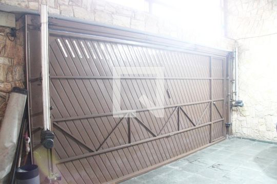 Garagem de casa à venda com 4 quartos, 276m² em Jardim Vera, Guarulhos