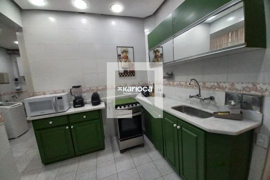 Apartamento à venda com 3 quartos, 170m² em Copacabana, Rio de Janeiro