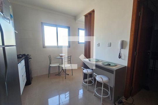Cozinha de apartamento para alugar com 1 quarto, 40m² em Vila Ana Maria, Ribeirão Preto