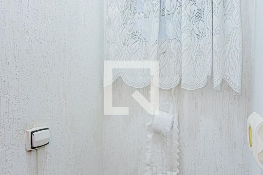 Lavabo Sala de casa à venda com 3 quartos, 358m² em Jardim Monjolo, São Paulo