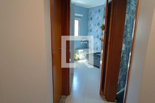 Corredor de apartamento à venda com 3 quartos, 74m² em Vila Francisco Matarazzo, Santo André