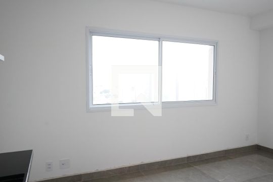 Quarto de kitnet/studio à venda com 1 quarto, 21m² em Belenzinho, São Paulo