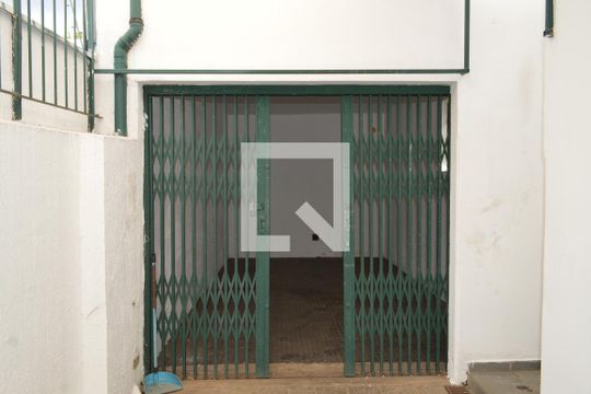Garagem de casa à venda com 3 quartos, 183m² em Vila Clementino, São Paulo