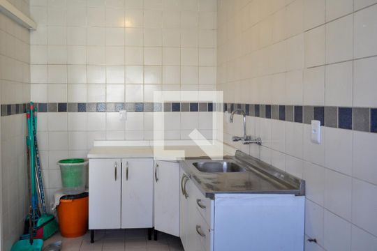 Cozinha de apartamento à venda com 3 quartos, 138m² em Vila Nova, Porto Alegre