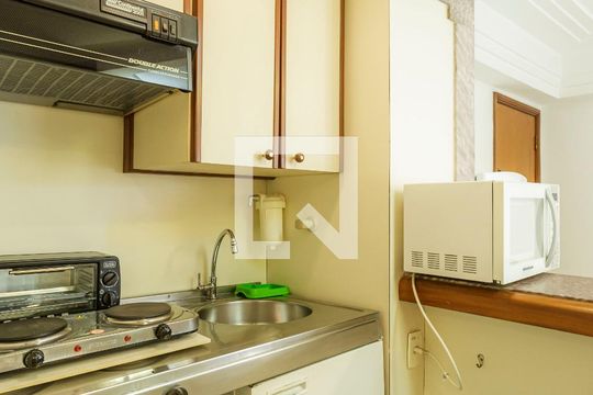 Cozinha de apartamento à venda com 1 quarto, 42m² em Jardim Paulistano, São Paulo