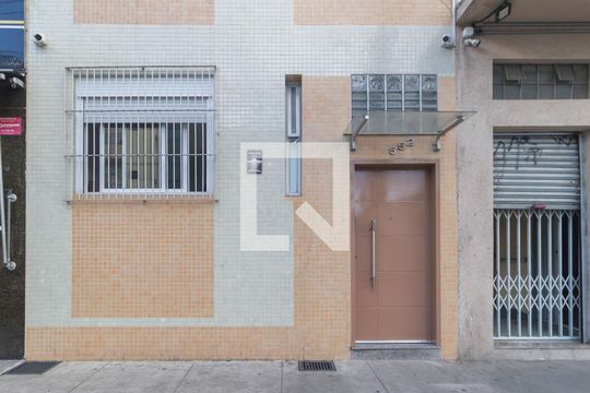 Fachada de kitnet/studio para alugar com 1 quarto, 40m² em Brás, São Paulo