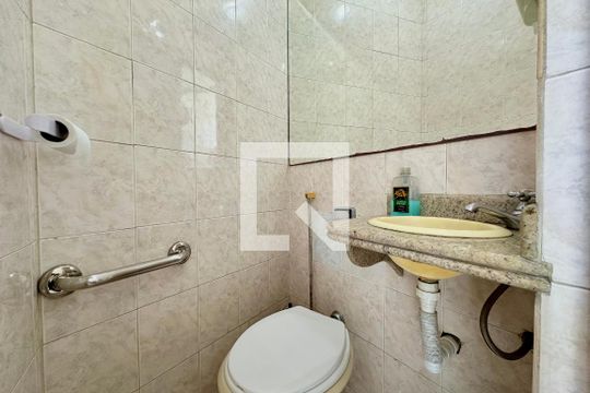 Banheiros de apartamento à venda com 1 quarto, 76m² em Centro, Rio de Janeiro