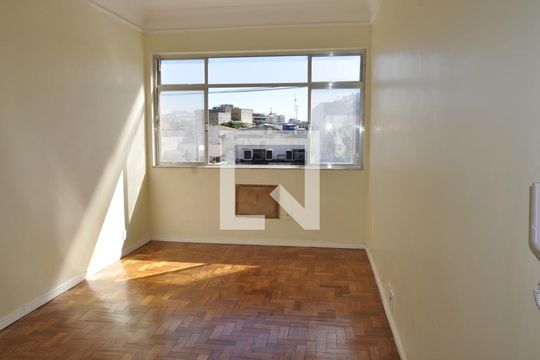 Sala de apartamento para alugar com 3 quartos, 62m² em Méier, Rio de Janeiro