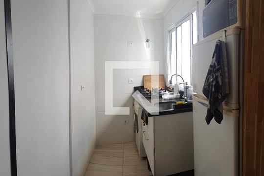Cozinha de apartamento à venda com 2 quartos, 42m² em Vila Claudio, Santo André