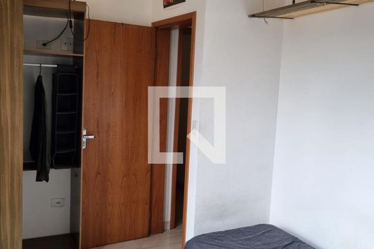 Quarto 2 de apartamento à venda com 2 quartos, 42m² em Vila Claudio, Santo André