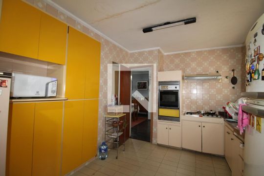 Cozinha de casa à venda com 3 quartos, 653m² em Jardim Sao Bento, São Paulo