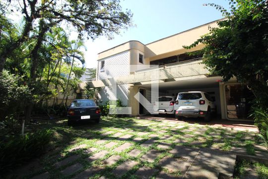 Garagem de casa à venda com 3 quartos, 653m² em Jardim Sao Bento, São Paulo