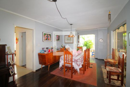 Casa à venda com 3 quartos, 653m² em Jardim Sao Bento, São Paulo