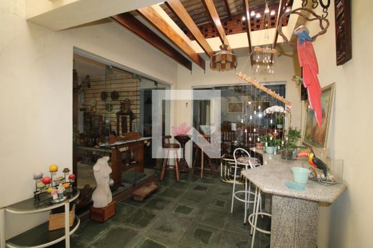 Quintal de casa à venda com 3 quartos, 653m² em Jardim Sao Bento, São Paulo