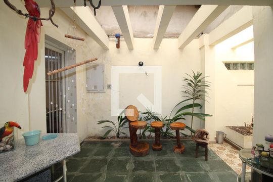 Quintal de casa à venda com 3 quartos, 653m² em Jardim Sao Bento, São Paulo
