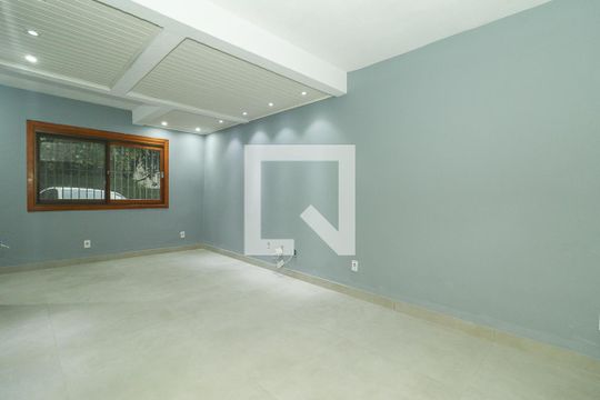 Sala de casa de condomínio à venda com 3 quartos, 179m² em Jardim Floresta, Porto Alegre