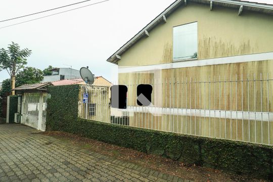 Fachada de casa de condomínio à venda com 3 quartos, 179m² em Jardim Floresta, Porto Alegre