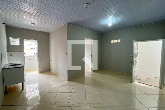 Casa para alugar com 1 quarto, 35m² em Vila Cruz das Almas, São Paulo