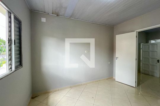 Quarto de casa para alugar com 1 quarto, 35m² em Vila Cruz das Almas, São Paulo