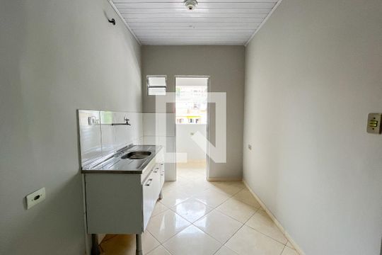Sala/Cozinha de casa para alugar com 1 quarto, 35m² em Vila Cruz das Almas, São Paulo