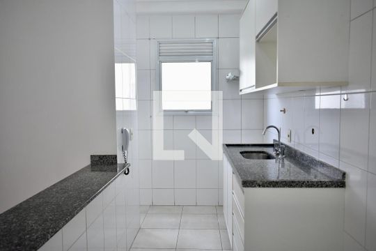 Cozinha de apartamento à venda com 2 quartos, 55m² em Mirandópolis, São Paulo