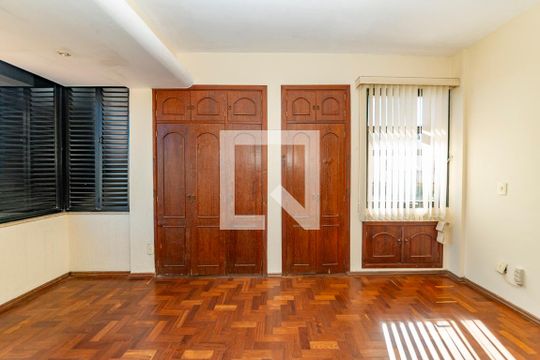 Quarto 2 de apartamento à venda com 3 quartos, 250m² em Santa Lúcia, Belo Horizonte
