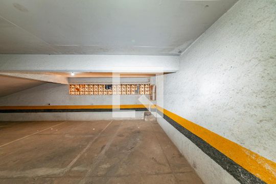 Garagem de apartamento à venda com 3 quartos, 250m² em Santa Lúcia, Belo Horizonte