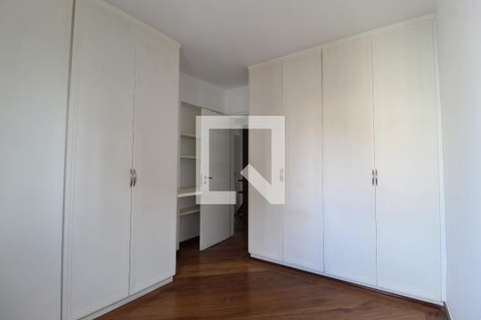Quarto 1 de apartamento à venda com 4 quartos, 154m² em Moema, São Paulo