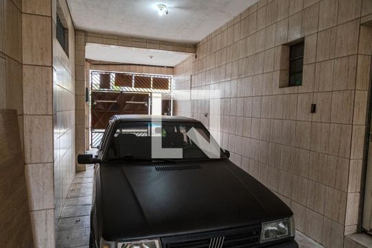 Garagem de casa à venda com 6 quartos, 350m² em Vila Maricy, Guarulhos