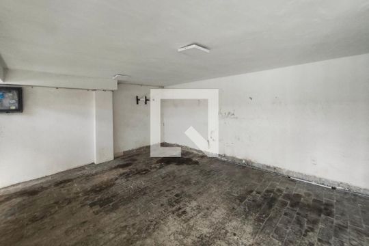 Garagem de casa para alugar com 4 quartos, 230m² em Parque Residencial Vila União, Campinas